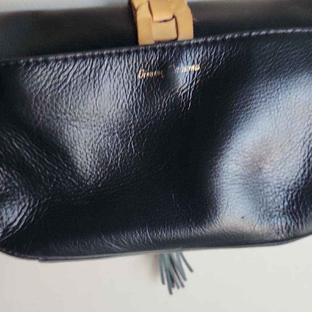 Tommy Bahama Black and Tan Crossbody Bag 100 Percent Leather - Picture 14 of 16